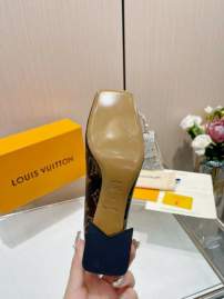 Picture of Louis Vuitton Shoes _SKULVsz35-41513579.5cmmnf0360